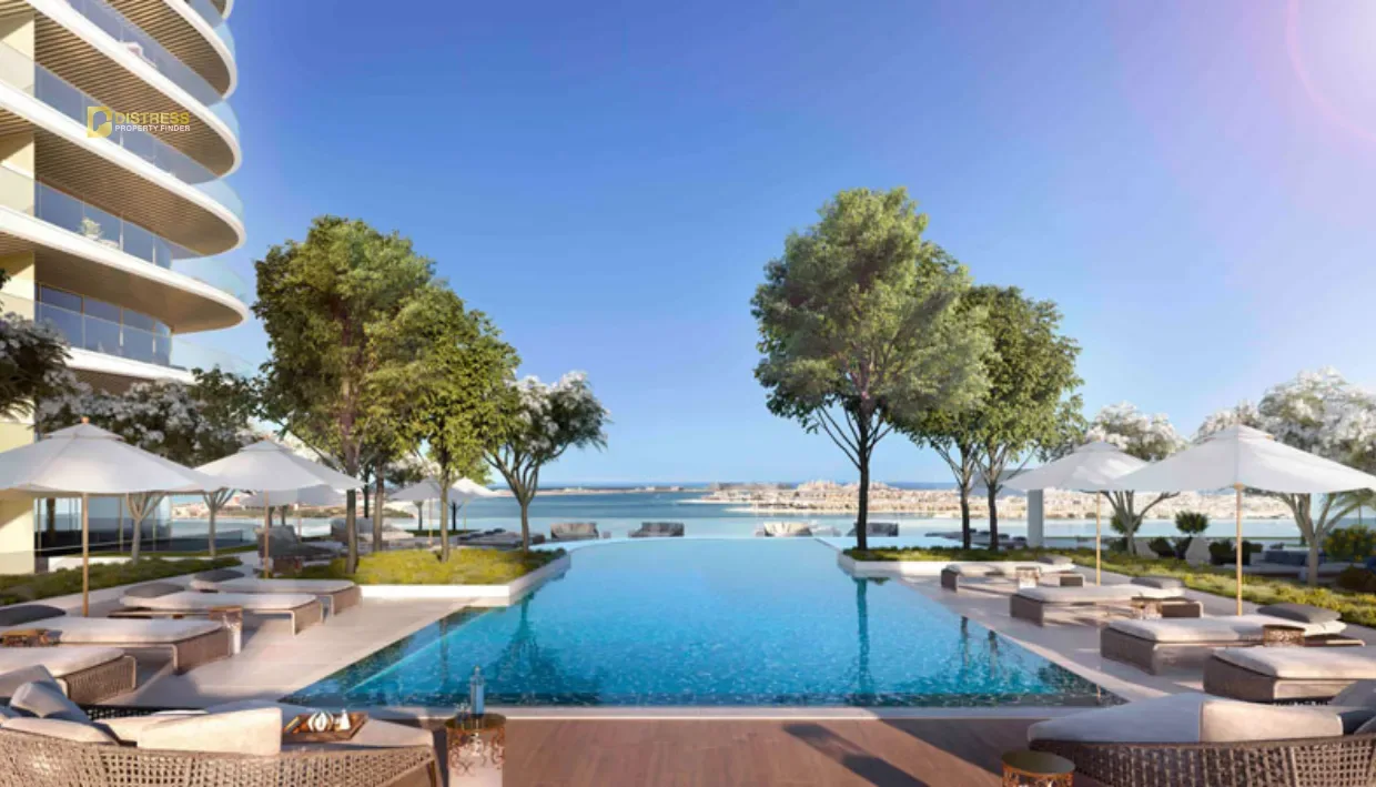 2-Bedroom Apartment Grand Bleu Tower Emaar Beachfront — By Swimming Pool