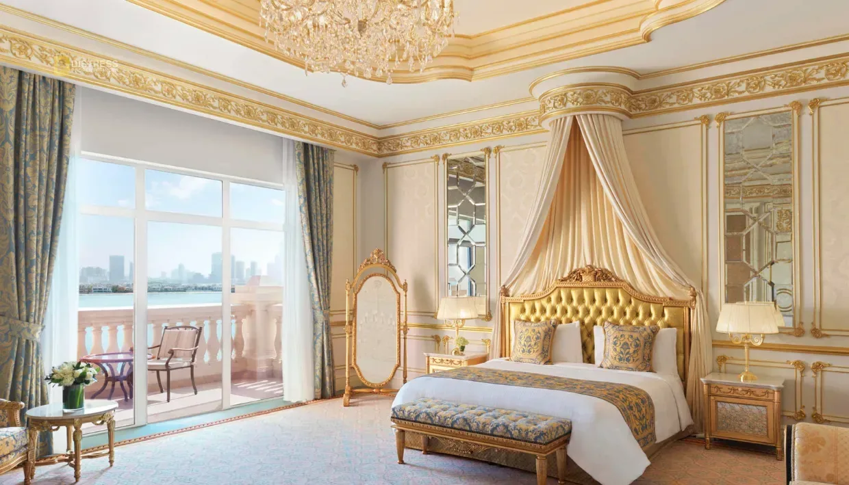 2-Bedroom Apartment Raffles The Palm Palm Jumeirah — Dubai Bedroom