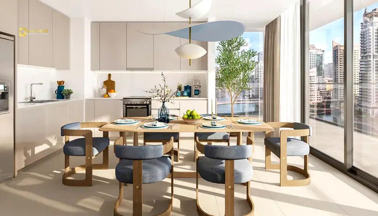 Marina Shores at Dubai Marina, Dubai - Emaar Properties - living room with marina view