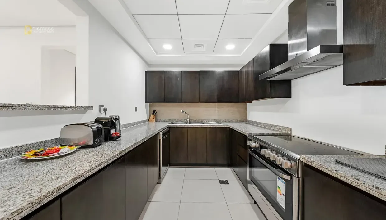 4-Bedroom Penthouse Balqis Residence Block A Palm Jumeirah — Residence Kitchen