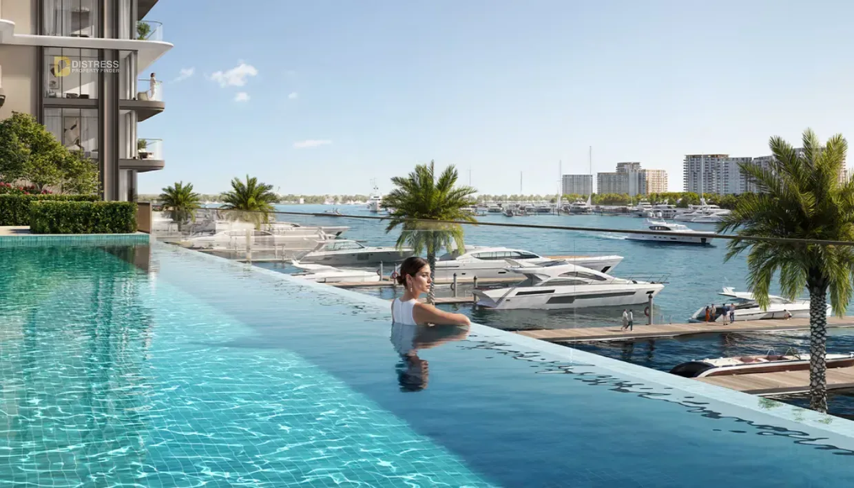 3-Bedroom Apartment Baystar by Vida Rashid Yachts & Marina — Mina Rashid Dubai Emaar Infinity Pool
