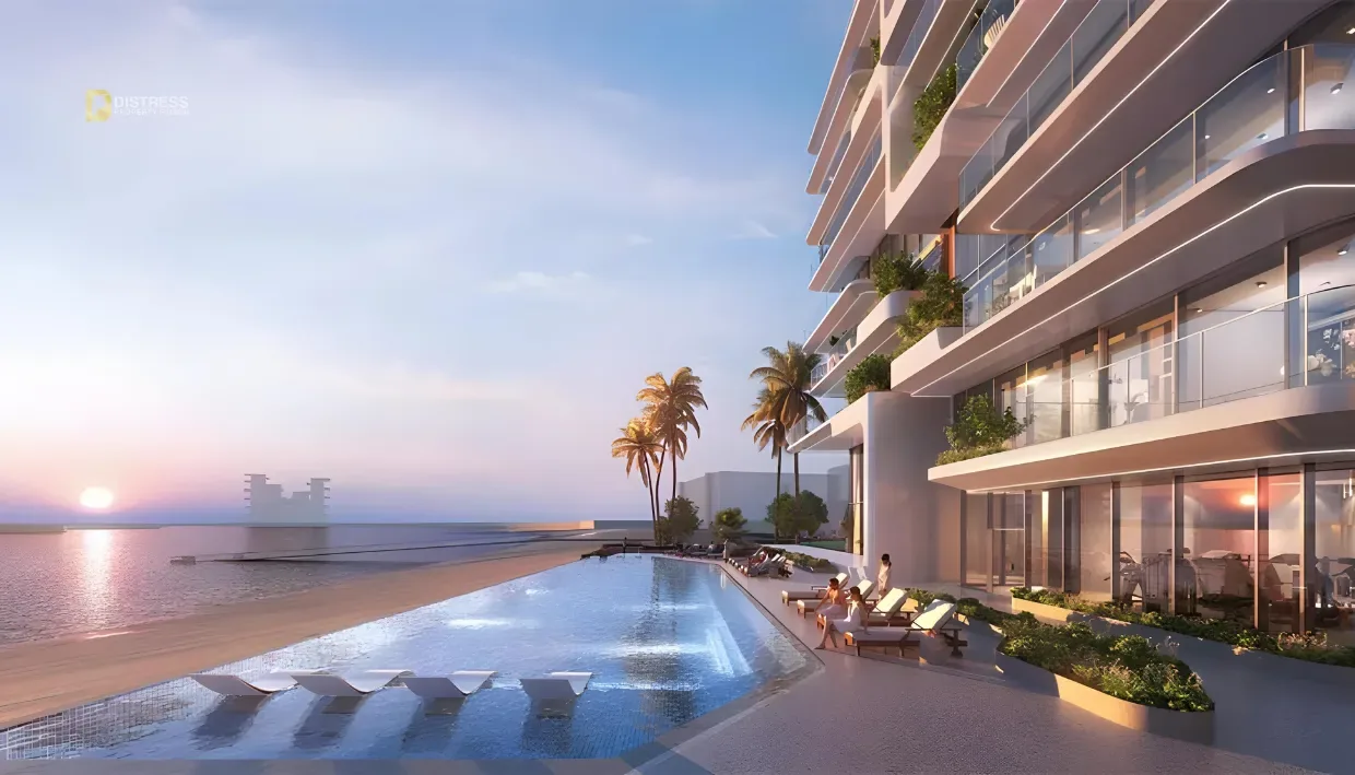 2-Bedroom Apartment Luce Palm Jumeirah — Swimming Pool