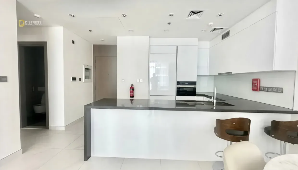2-Bedroom Apartment The Polo Residence Meydan — The Kitchen
