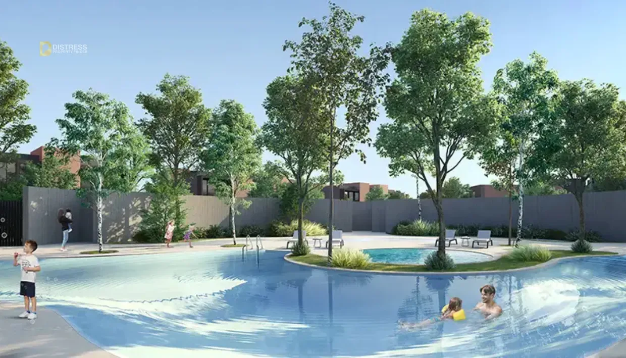 4-Bedroom Villa Masaar Sharjah — Swimming Pool