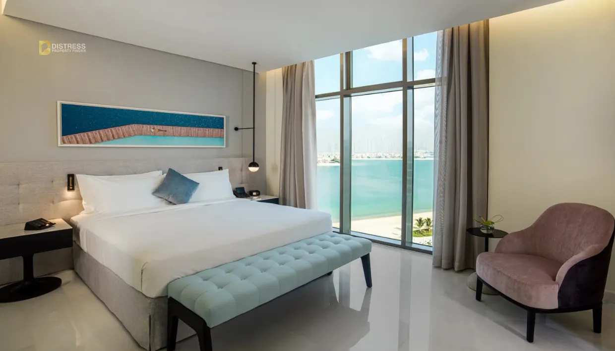 Mansio at TH8 Th8 Palm Dubai Beach Resort - living area